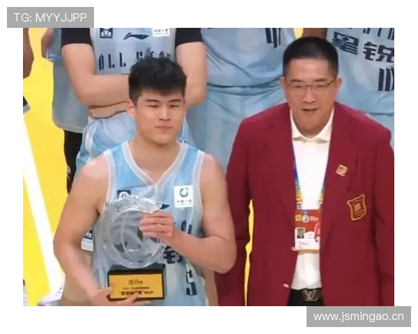 广东大胜四川喜忧参半 陈家政表现抢眼